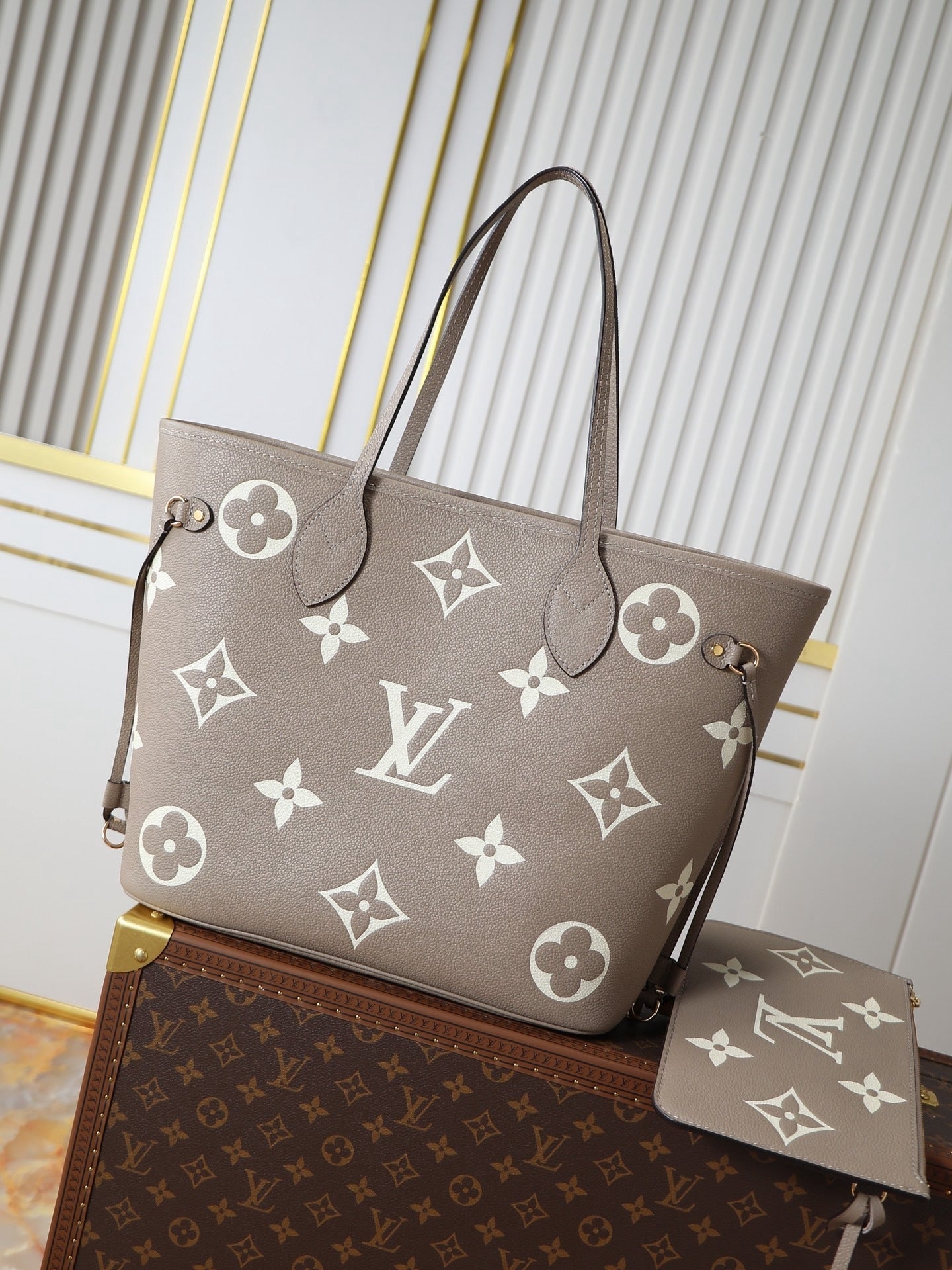 Neverfull Medium Handbag – Premium Monogram Empreinte Leather