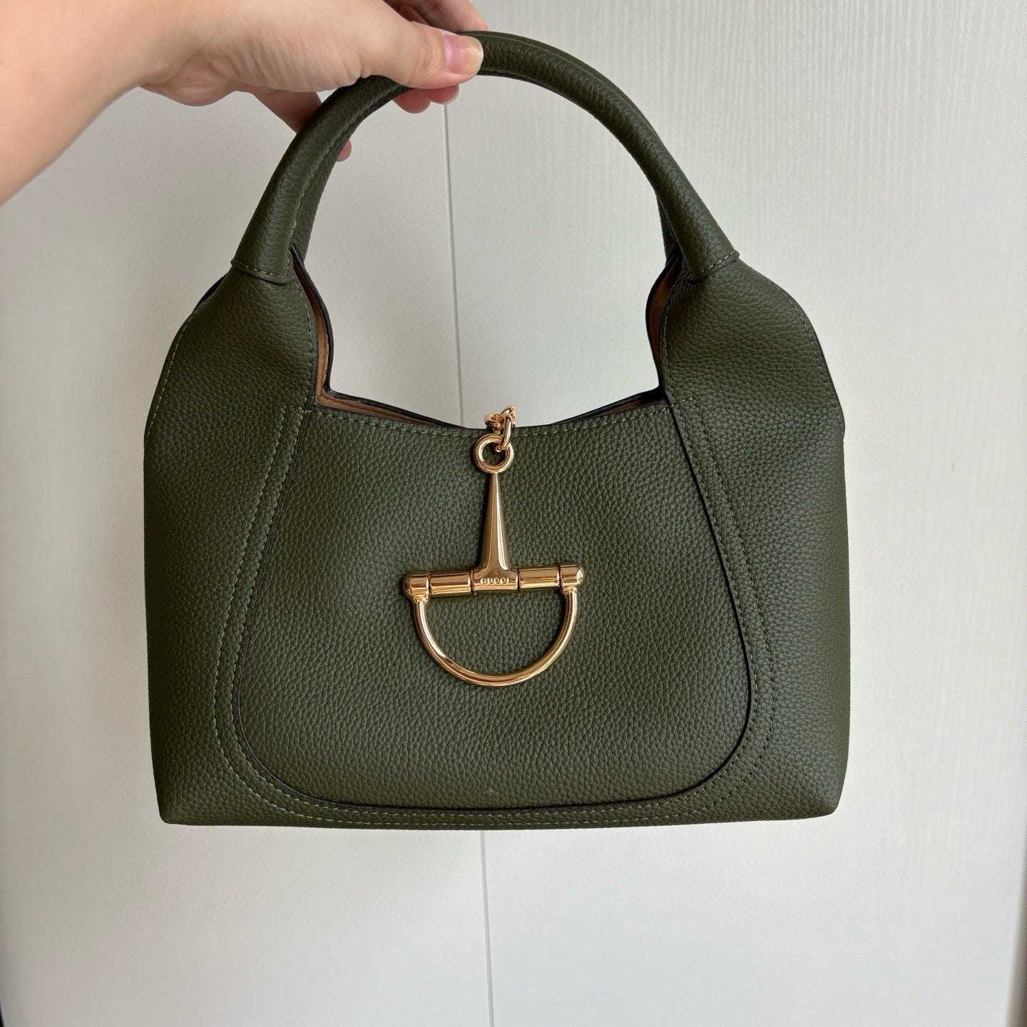 Softbit Maxi Shoulder Bag :  Medium
