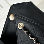 Spring Early Collection Quilted Chain Tote Bag
