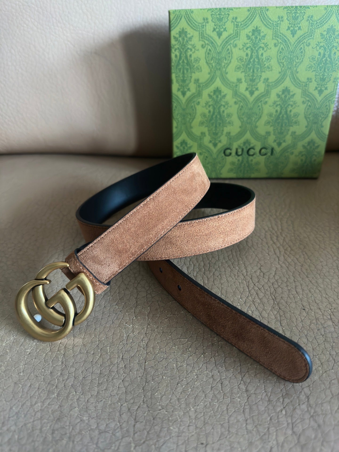 Suede-Finish Leather Belt — Retro Metal Buckle