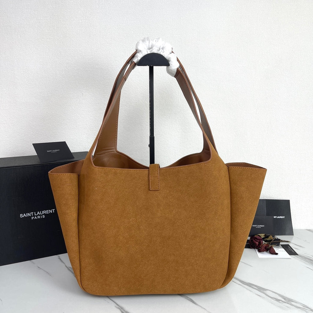 BEA High-Quality Leather Hobo Bag