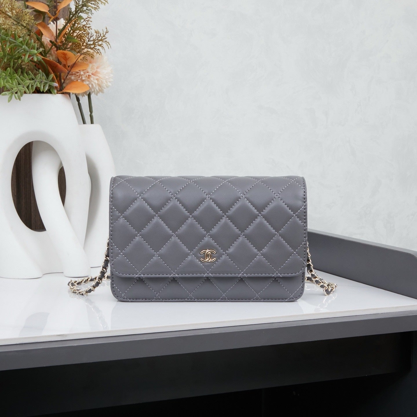 Quilted Calfskin Wallet-On-Chain Bag