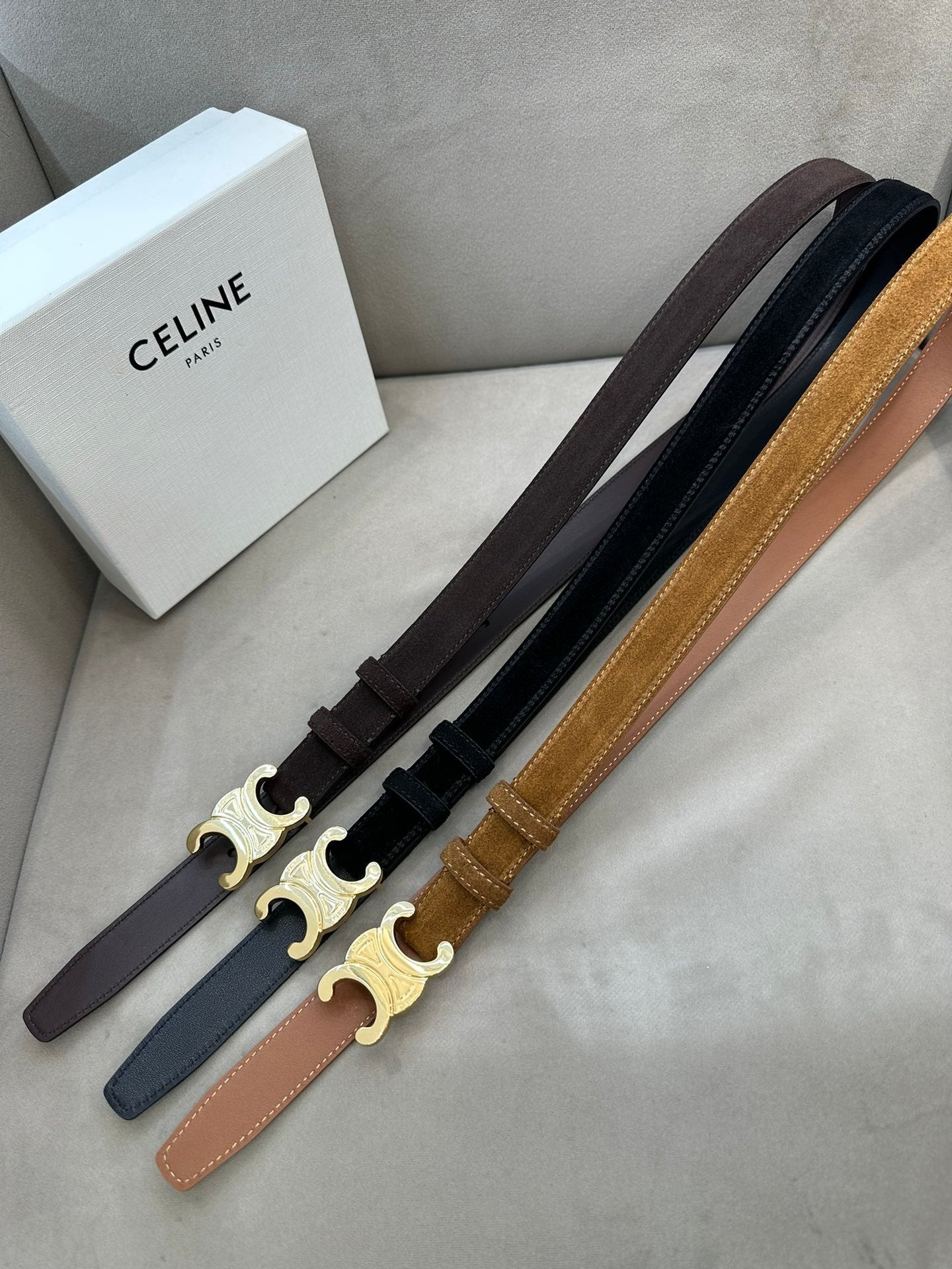Women’s Suede-Finish Leather Belt — Vintage Inspired Metal Buckle