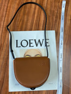 Compact Two-Tone Leather Shoulder Bag – Adjustable Strap, 17.8cm