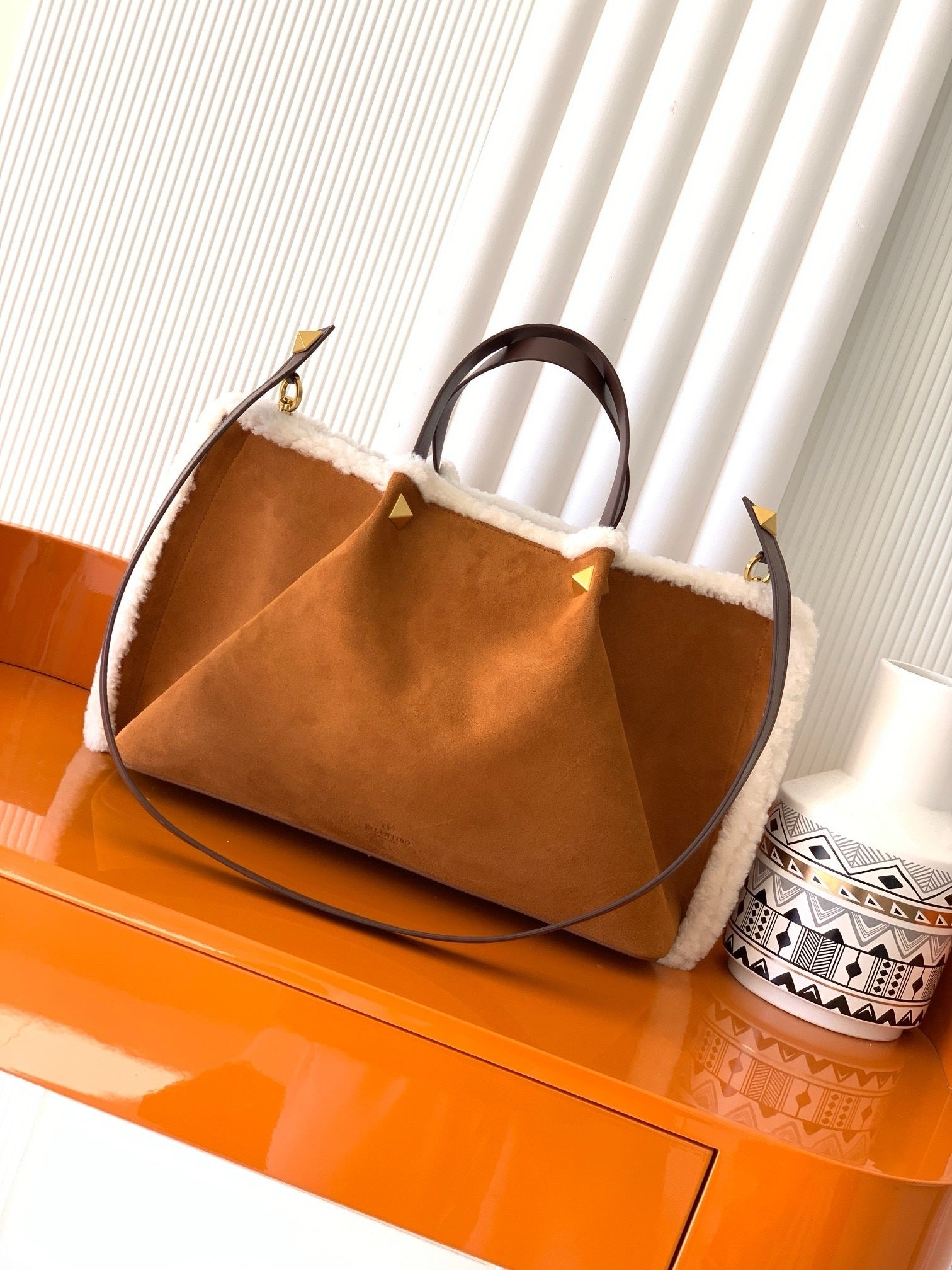 New Embroidered Leather Shopping Bag with Fur Details