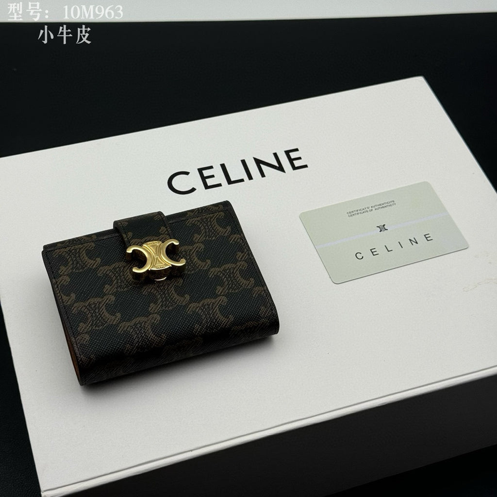 Triomphe-Style Three-Fold Leather Wallet with Metal Hardware – Premium Quality