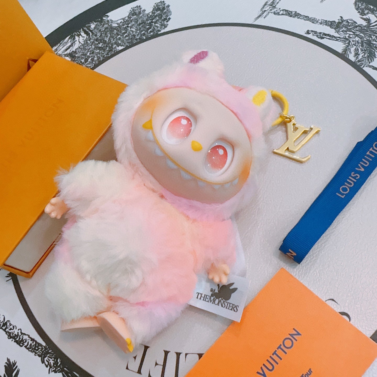 LABBU Lucky Collectible Doll – Version 3.0