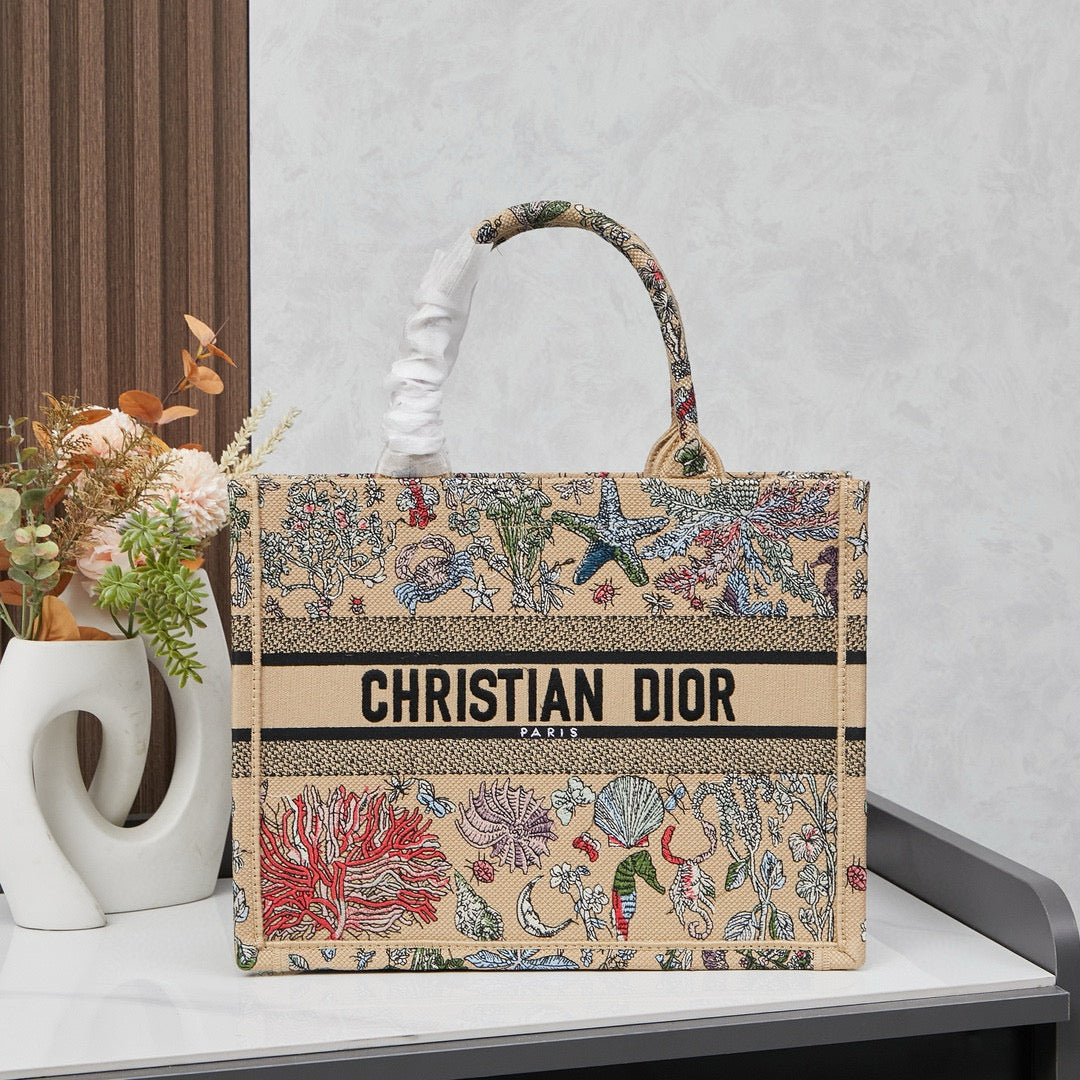 D Book Tote ( Apricot Ocean World )