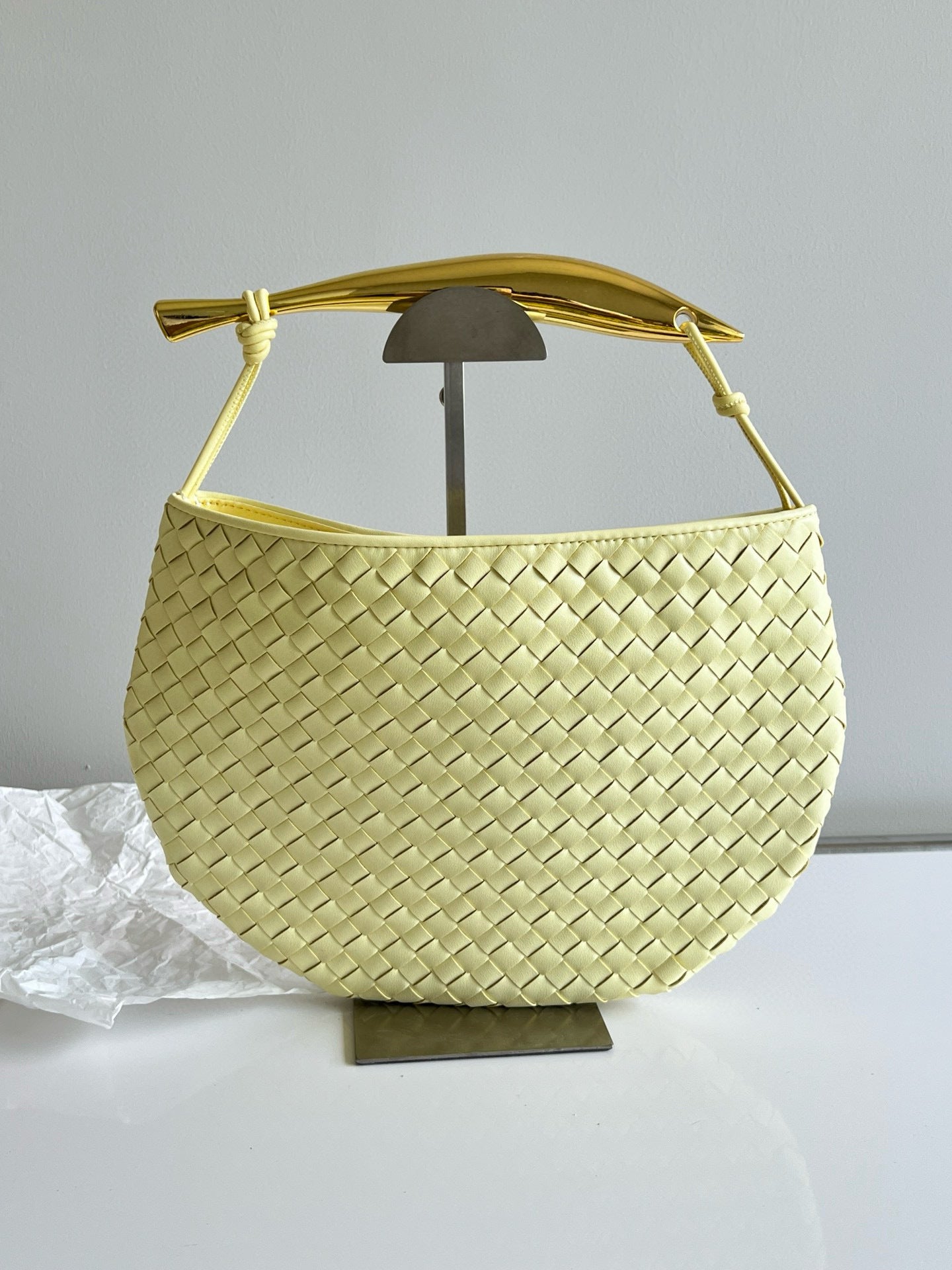 Winter New Arrival | Sardine Metal Handle Clutch