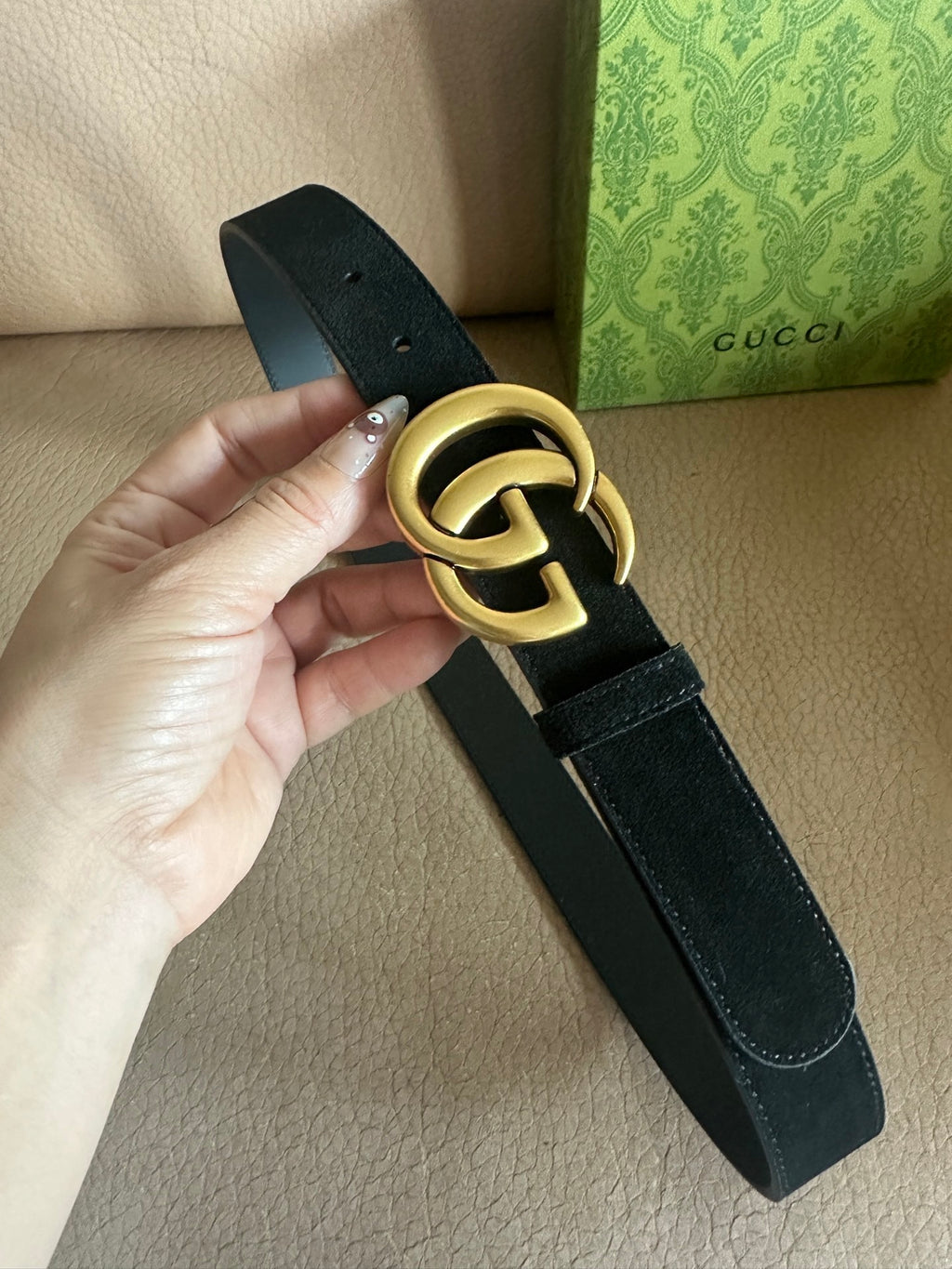 Suede-Finish Leather Belt — Retro Metal Buckle