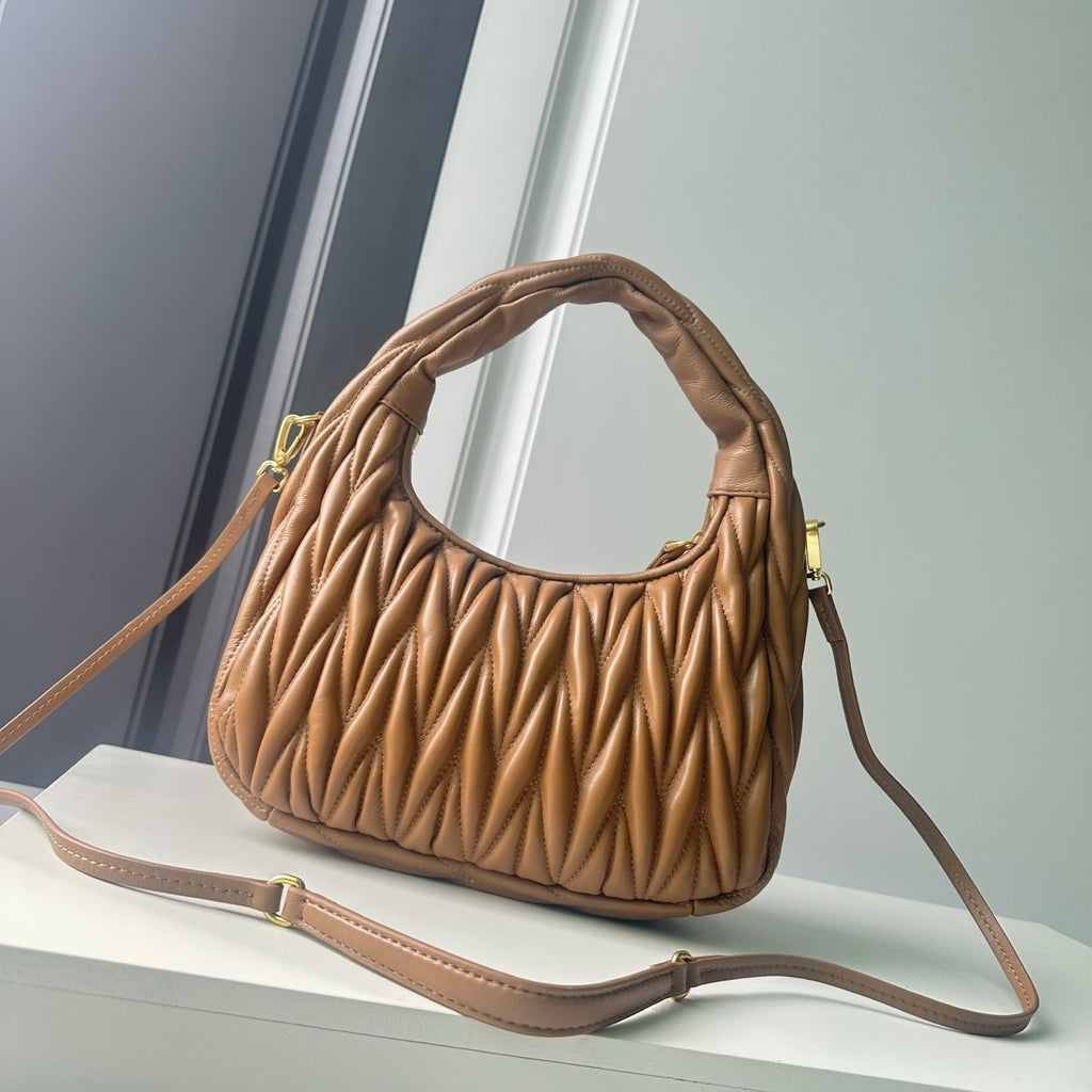 Medium Quilted Leather Handbag – Matelassé Texture, 29cm