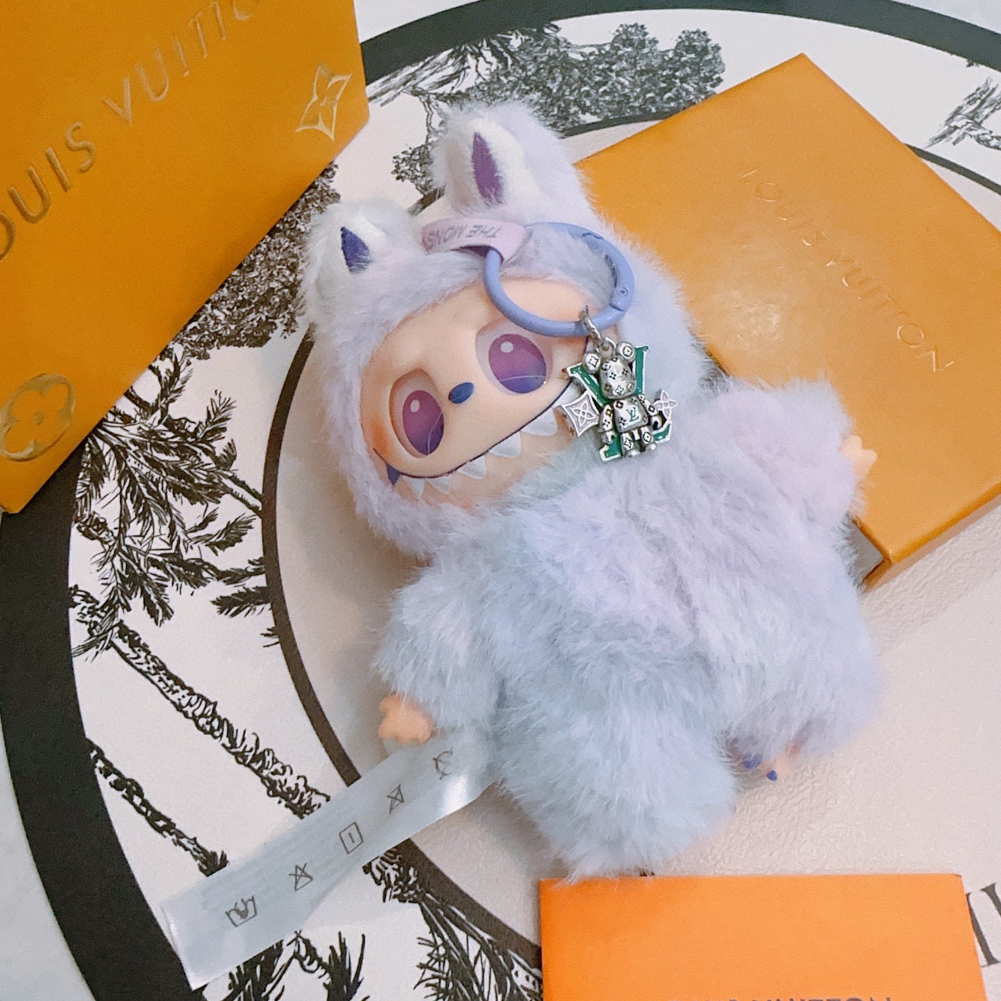 LABBU Lucky Collectible Doll – Version 3.0