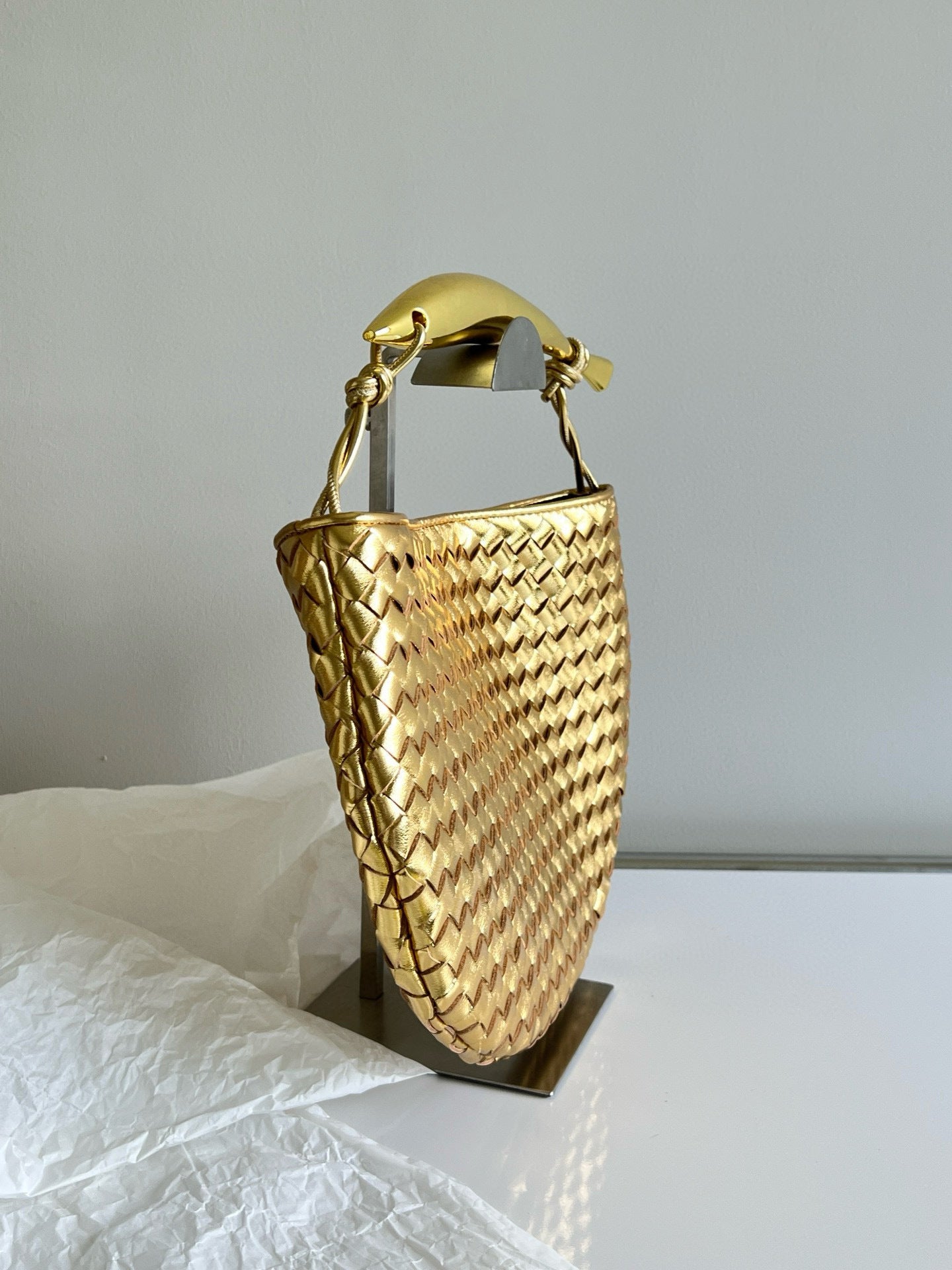 Winter New Arrival | Sardine Metal Handle Clutch