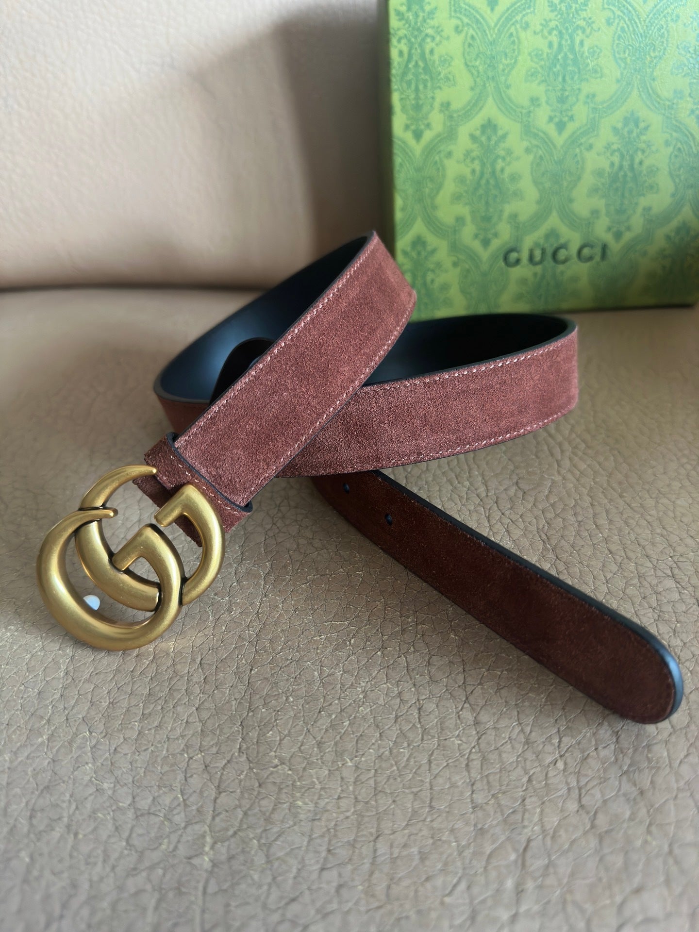Suede-Finish Leather Belt — Retro Metal Buckle