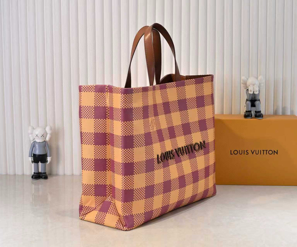 Medium Shopper Tote – Gradient & Textured Leather Options