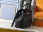 Georges Medium Tote Bag