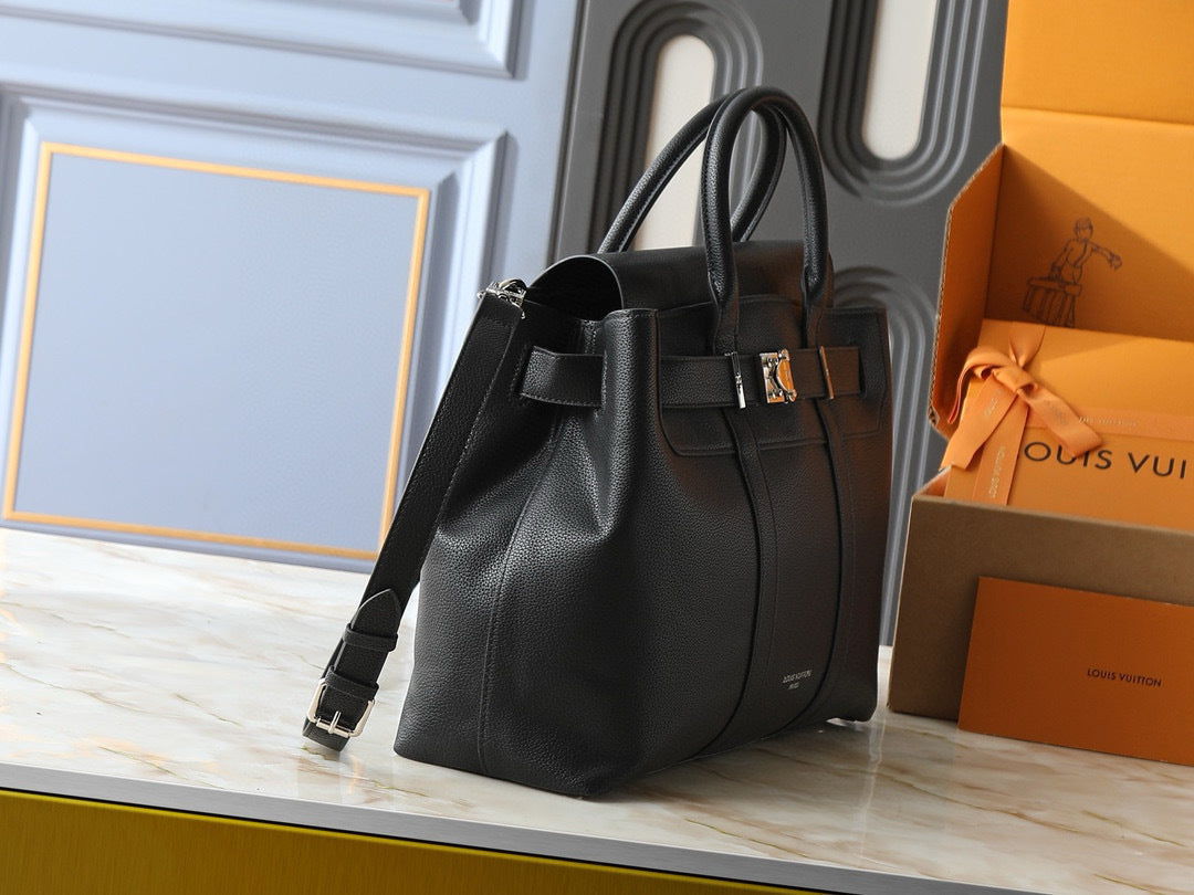Georges Medium Tote Bag